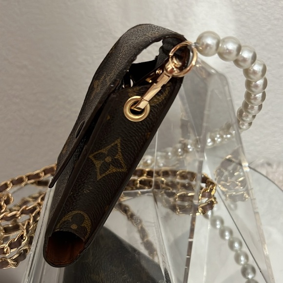 Authentic Vintage Louis Vuitton Monogram Cigarette Card/Key Holder - Picture 8 of 17